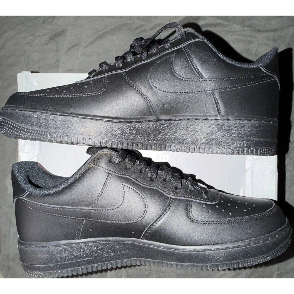 NIKE AIR FORCE 1 ‘07 TRIPLE BLACK SIZE 12M